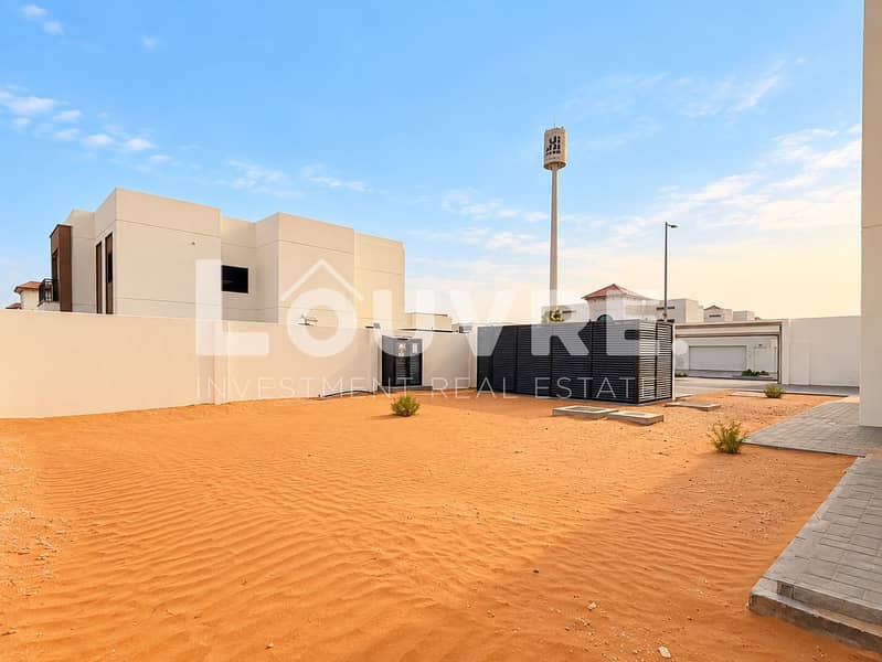 24 Modern Desert Courtyard Architecture. png