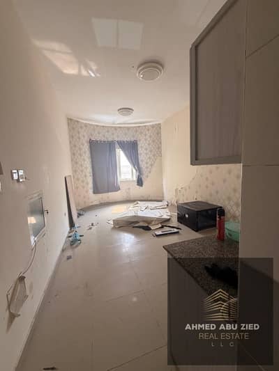 Studio for Rent in Al Jurf, Ajman - WhatsApp Image 2026-10-13 at 12.06. 54 AM (1). jpeg Studio for Rent in Al Jurf, Ajman - WhatsApp Image 2026-10-13 at 12.06. 54 AM (1). jpeg