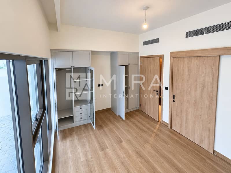 10 Bright bedroom with dual open wardrobes-6