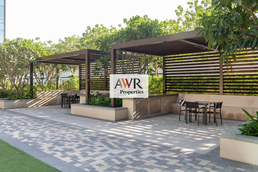22 AWR-M-Square-366. jpg