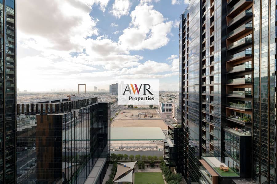 26 AWR-M-Square-166. jpg