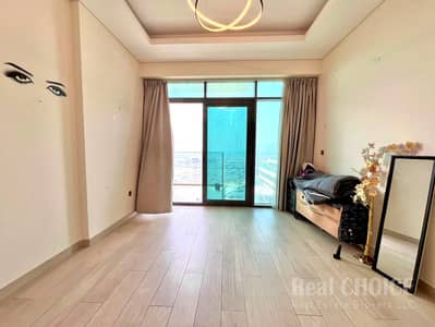 Studio for Rent in Dubai Healthcare City Phase 2, Dubai - Chic Studio for Rent | Unfurnished | Spacious