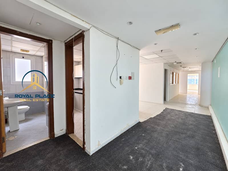 2 Bright Office Corridor, Clutter Cleared. png