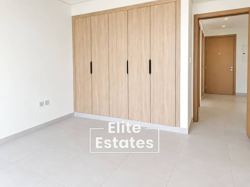 3 Bright Minimalist Apartment with Oak Wardrobe. png