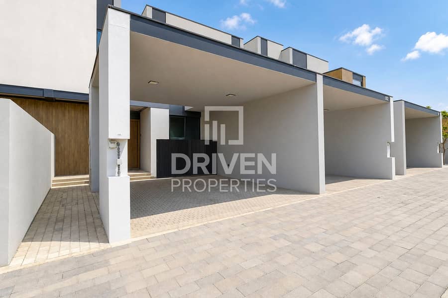 Single Row | Close to Park | Ready to Move in Single Row | Close to Park | Ready to Move in