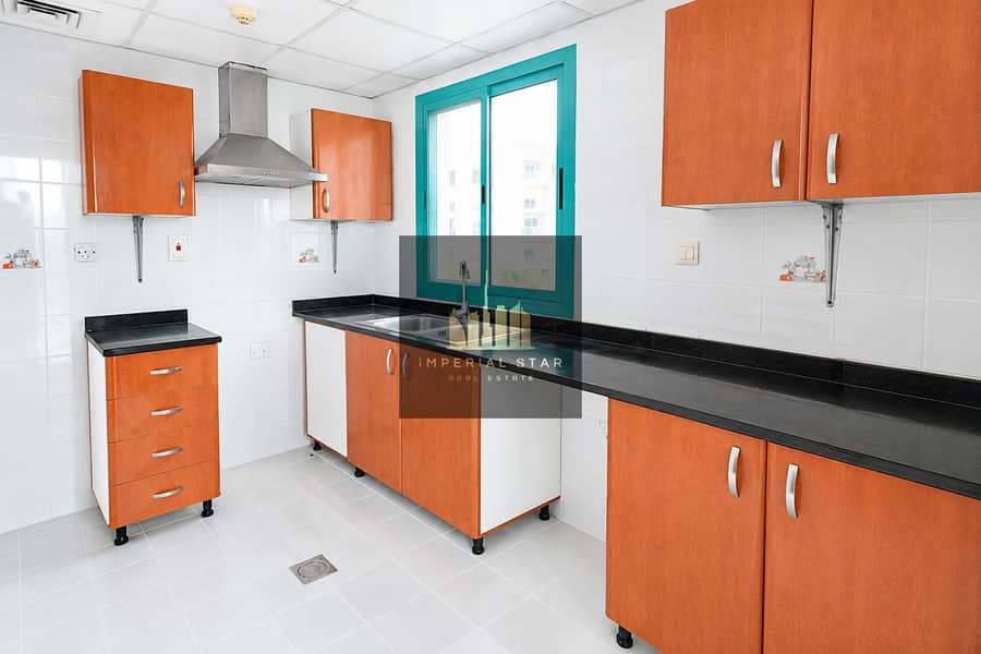 7 Bright Modern Kitchen with Aqua Window. png