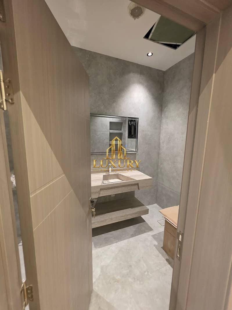 4 5 MASTER BR VILLA AVAILABLE | INDEPENDENT WITH MAJLIS ROOM