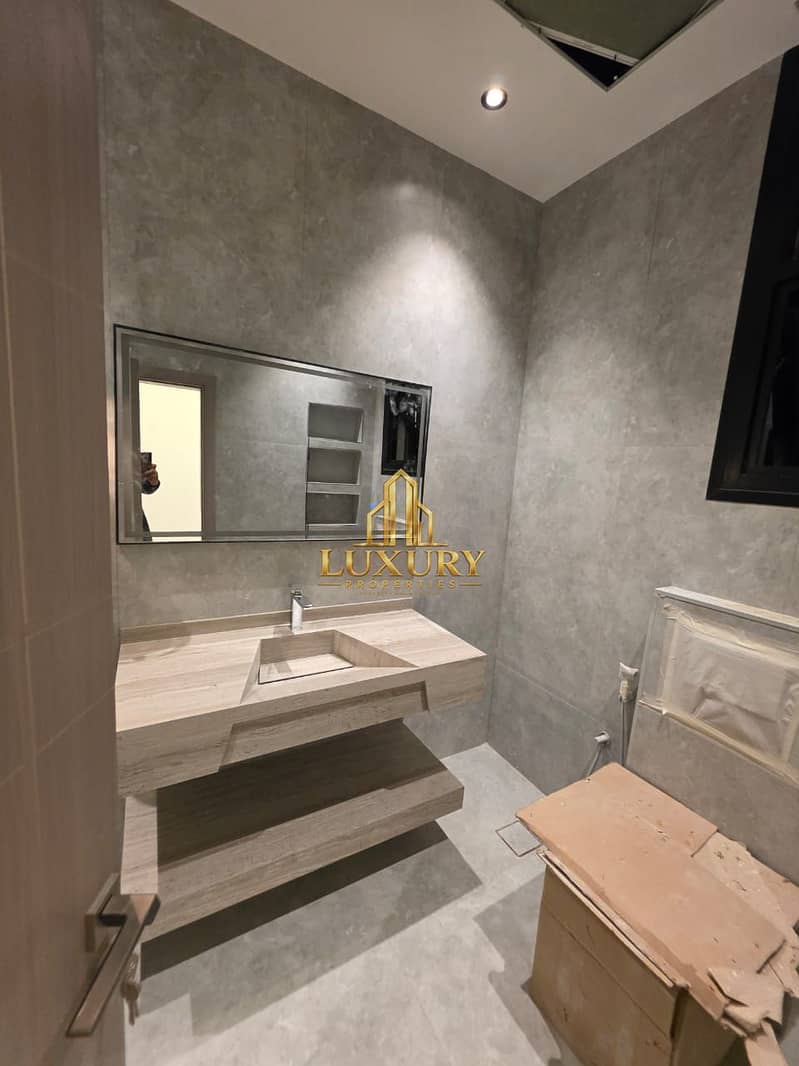 8 5 MASTER BR VILLA AVAILABLE | INDEPENDENT WITH MAJLIS ROOM