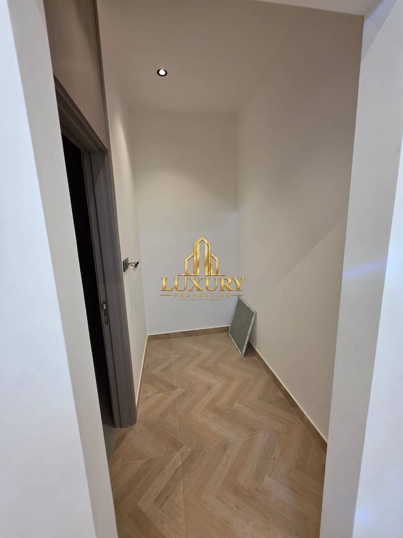 13 5 MASTER BR VILLA AVAILABLE | INDEPENDENT WITH MAJLIS ROOM