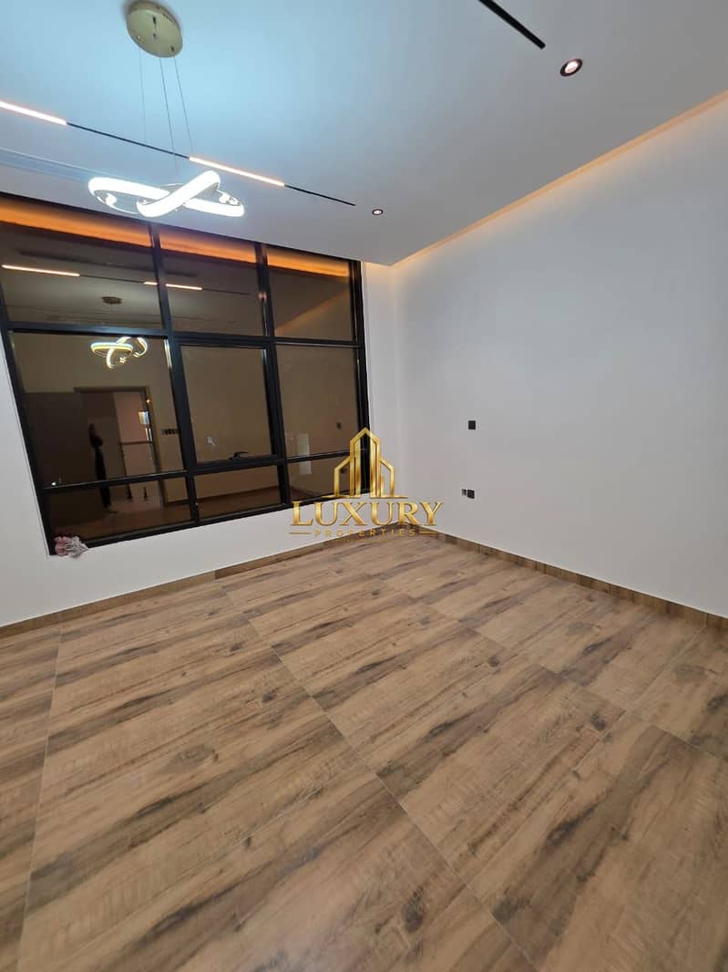 17 5 MASTER BR VILLA AVAILABLE | INDEPENDENT WITH MAJLIS ROOM