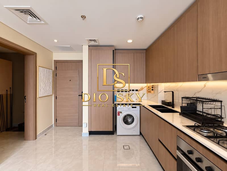 4 Image 4