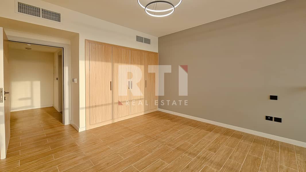 9 Image 9