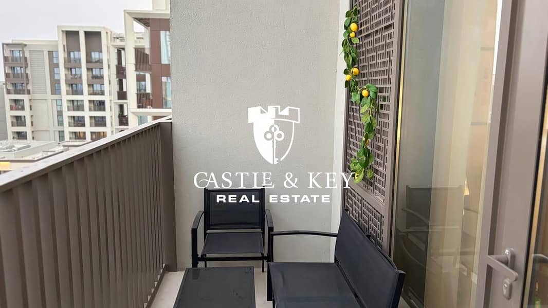 18 Balcony 2. jpeg