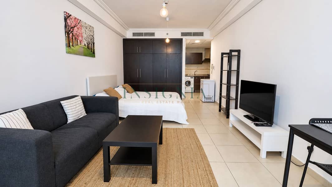 6 Modern Minimalist Studio Apartment Interior. png