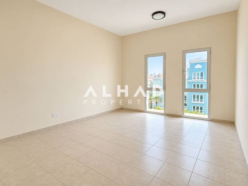 3 Bright Minimalist Room with City Views. png