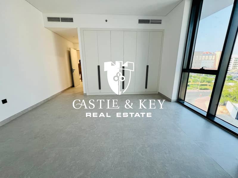 8 Bedroom. jpeg