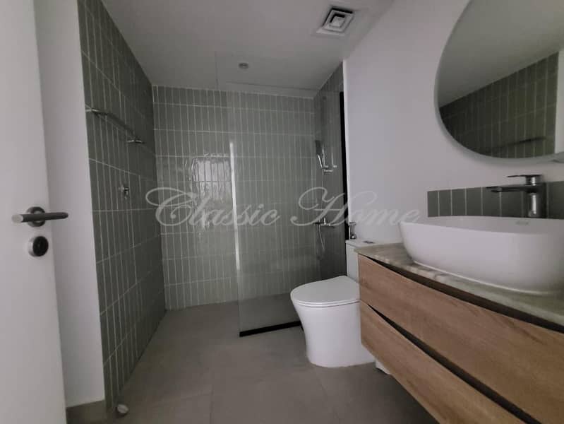 18 bathroom. jpg