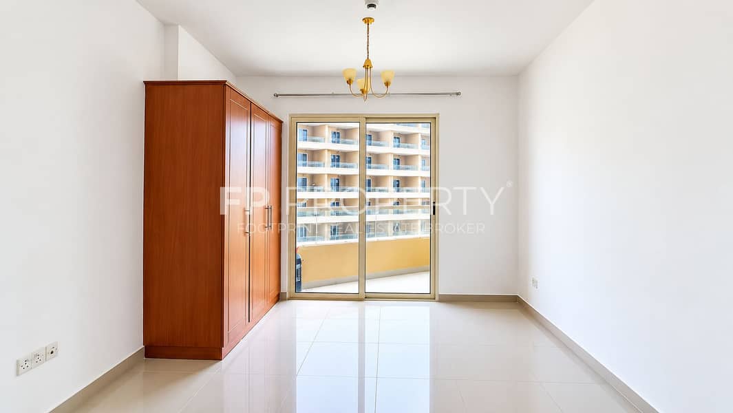 3 Bright Minimalist Apartment Interior. png