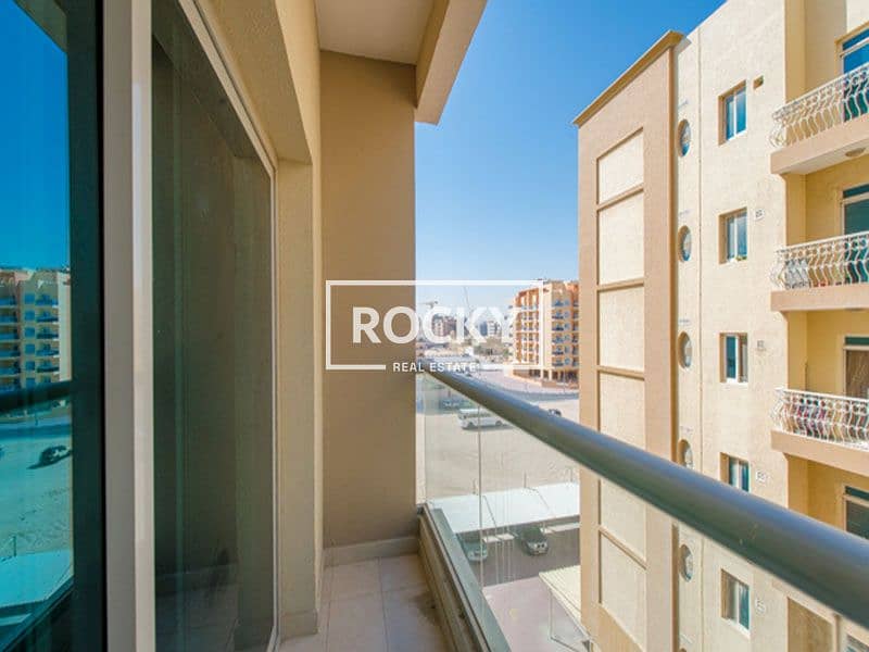 13 AlWarqaa_Dawood1_303-1BR-WB-16. jpg