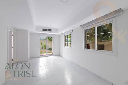 Townhouse de 2 chambres à à louer à The Springs, Dubai - Maison de ville à The Springs,The Springs 12, 2 chambres, 145000 AED - 16843882 Townhouse de 2 chambres à à louer à The Springs, Dubai - Maison de ville à The Springs,The Springs 12, 2 chambres, 145000 AED - 16843882