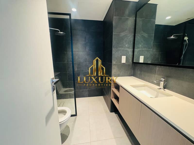 10 Premium 1-Bedroom Apartment with Vida View | Boulevard 1, Aljada