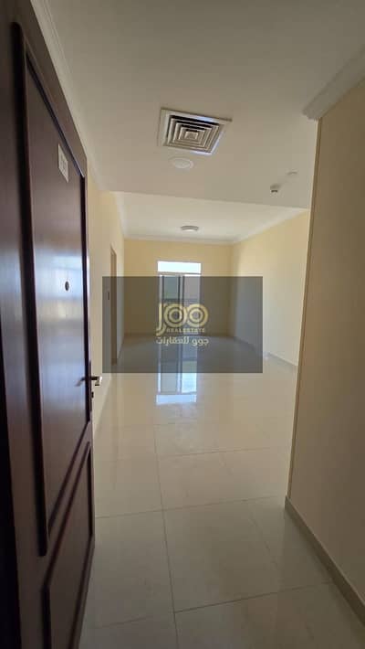 2 habitaciones Apartamento para en Alquiler en Al Jurf, Ajman - d9697170-46d2-49af-a458-ee50937c6f98. jpeg 2 habitaciones Apartamento para en Alquiler en Al Jurf, Ajman - d9697170-46d2-49af-a458-ee50937c6f98. jpeg