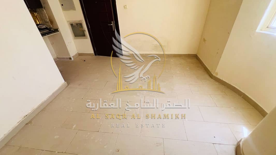 8 استوديو-للا-يجار-0-غرف-البوطينة-الشارقة-صورة-العقار-re-001-10. jpg
