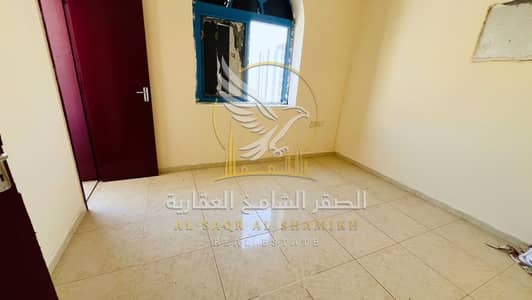 布缇娜社区, 夏尔迦 2 卧室公寓待租 - غرفتين-وصالة-للا-يجار-2-غرف-البوطينة-الشارقة-صورة-العقار-re-001-15. jpg 布缇娜社区, 夏尔迦 2 卧室公寓待租 - غرفتين-وصالة-للا-يجار-2-غرف-البوطينة-الشارقة-صورة-العقار-re-001-15. jpg