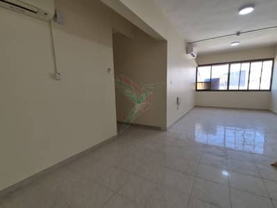 2 habitaciones Apartamento para en Alquiler en Central District, Al Ain - 01_10_2026-22_16_41-3524-376625842b627711caa08294596d2601. jpeg 2 habitaciones Apartamento para en Alquiler en Central District, Al Ain - 01_10_2026-22_16_41-3524-376625842b627711caa08294596d2601. jpeg