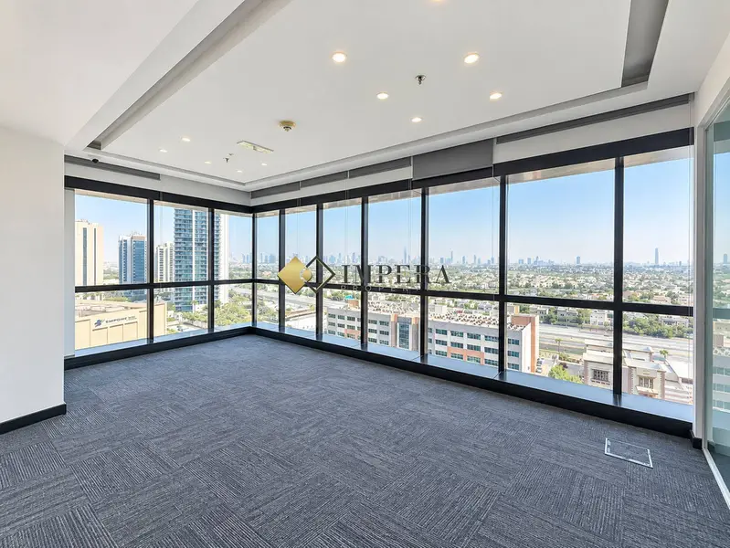 CORNER OFFICE| BRIGHT| DMCC| VACANT