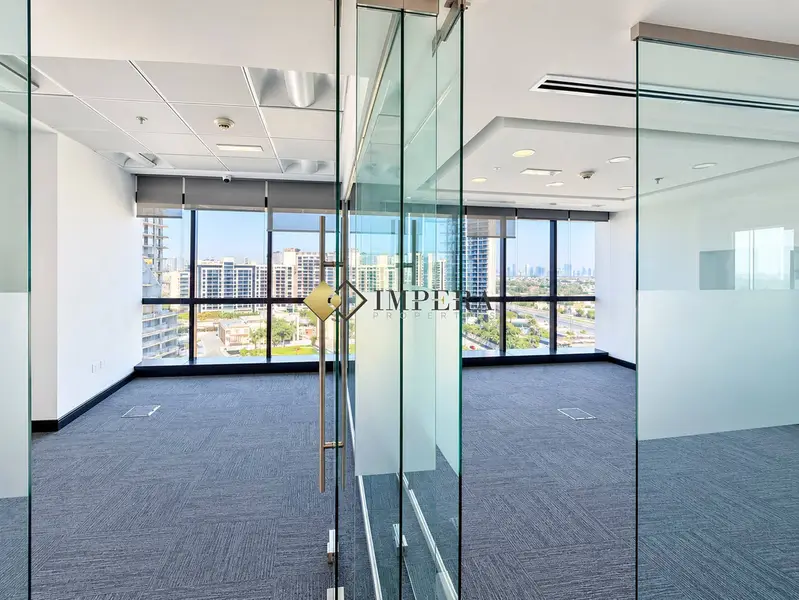 CORNER OFFICE| BRIGHT| DMCC| VACANT