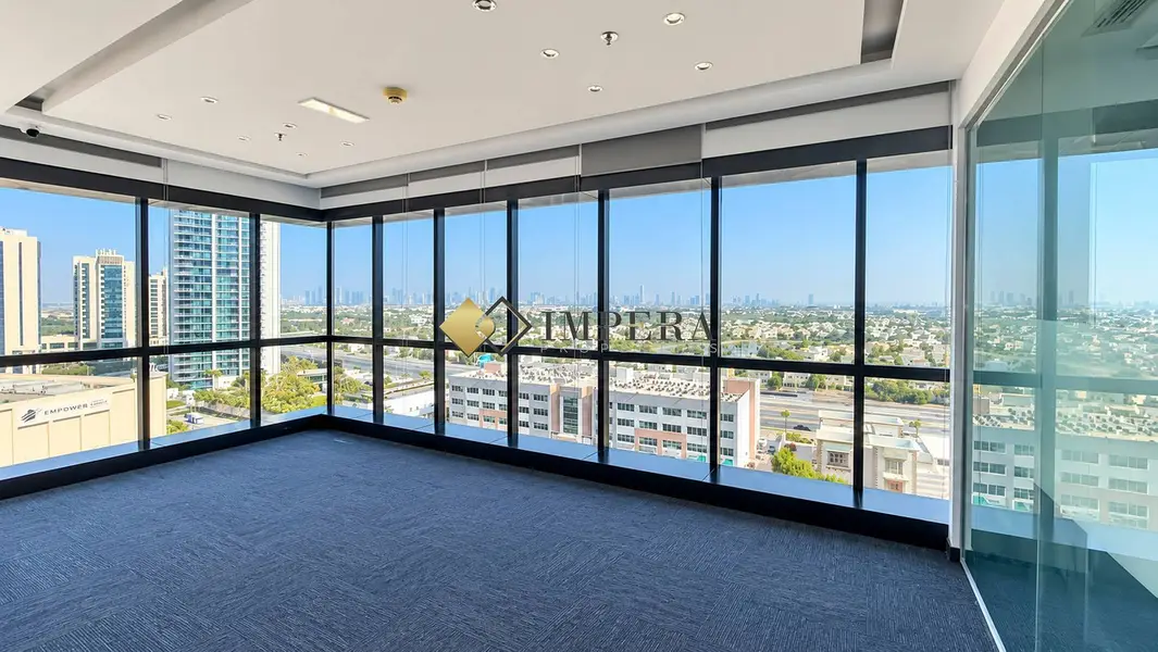 CORNER OFFICE| BRIGHT| DMCC| VACANT