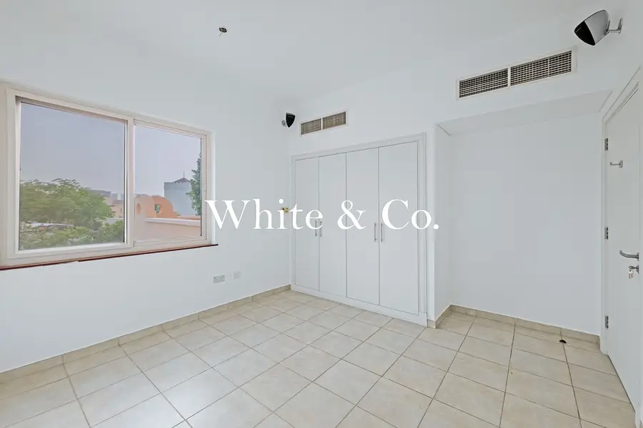Large Corner Plot | C2 Type | Renovation