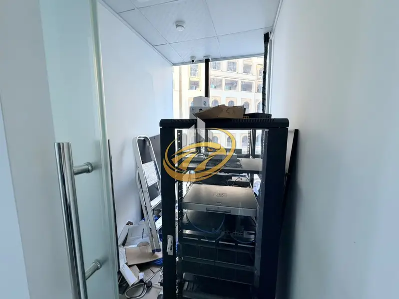 CHILLER FREE 2 PARKING FULLY FURNISHED