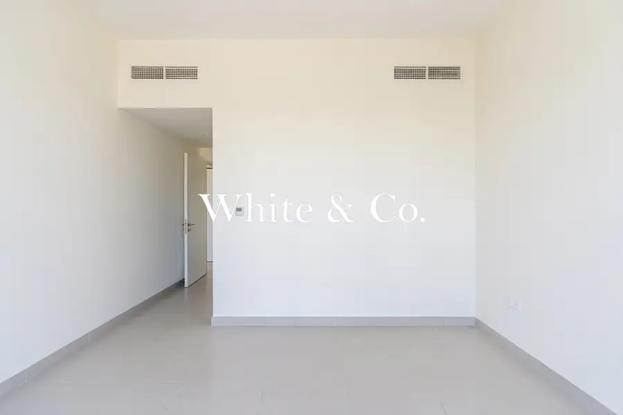 Vacant | Prime location | Spacious layout