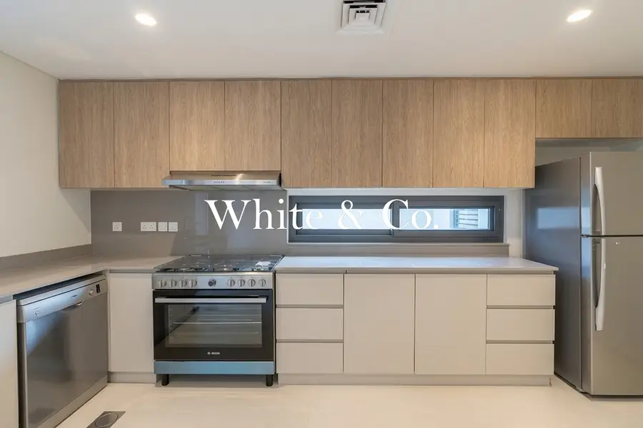 Vacant | Prime location | Spacious layout
