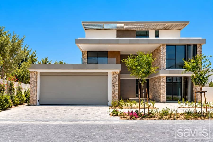 Exclusive | Corner | Private Beach | XL Plot