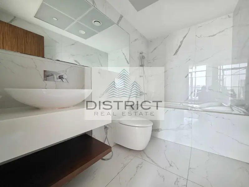 Specious 1404 sqft/Marina View/Higher Floor/Higher ROI