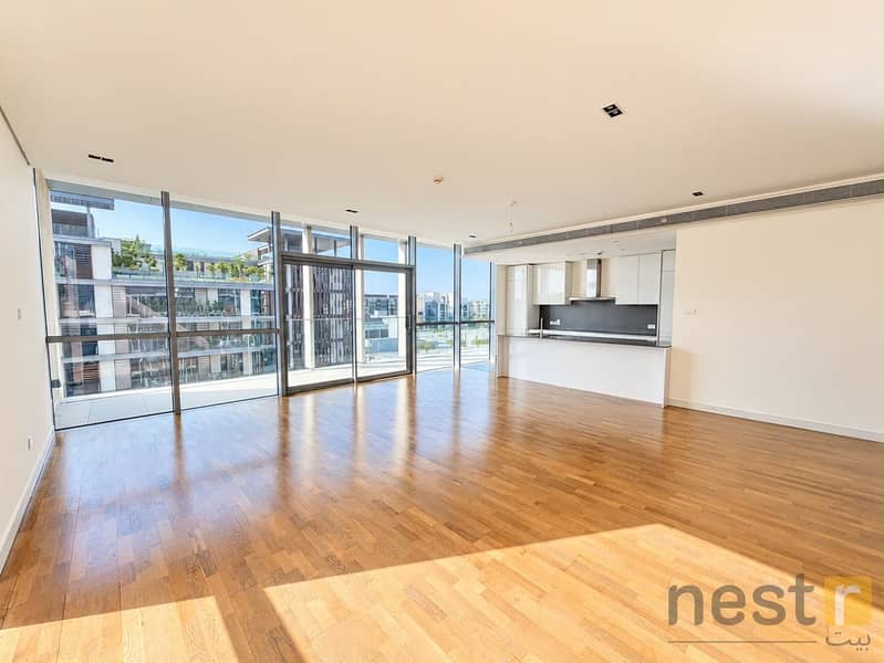 Corner Unit || Spacious Layout || Ready To Move