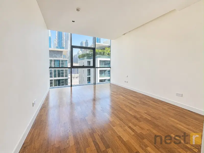 Corner Unit || Spacious Layout || Ready To Move