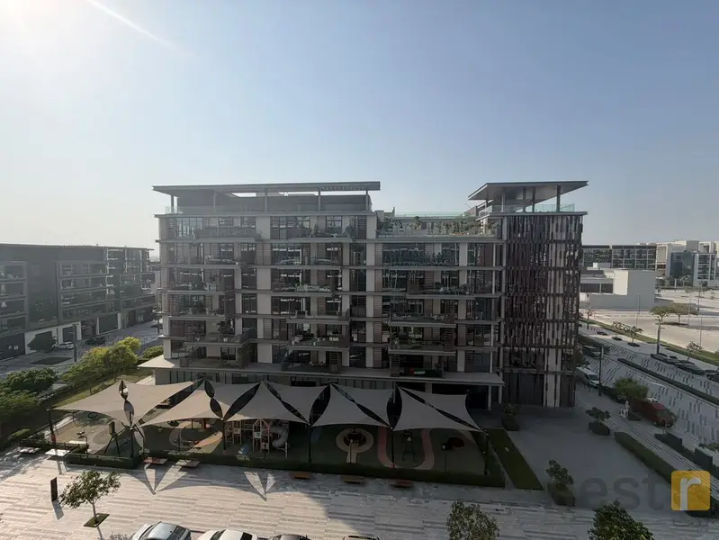 Corner Unit || Spacious Layout || Ready To Move