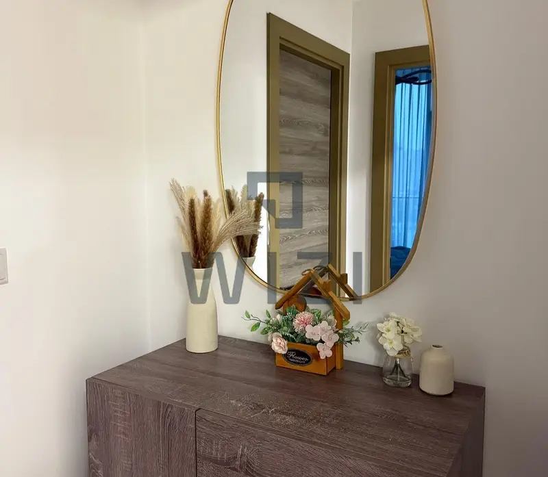 Furnished | City View | Mid Floor