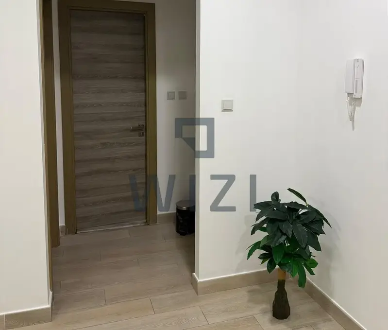 Furnished | City View | Mid Floor