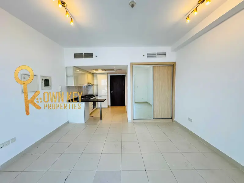 Beautiful Studio | 12 Cheques | Ready To Move
