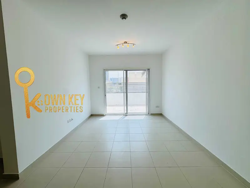 Beautiful Studio | 12 Cheques | Ready To Move