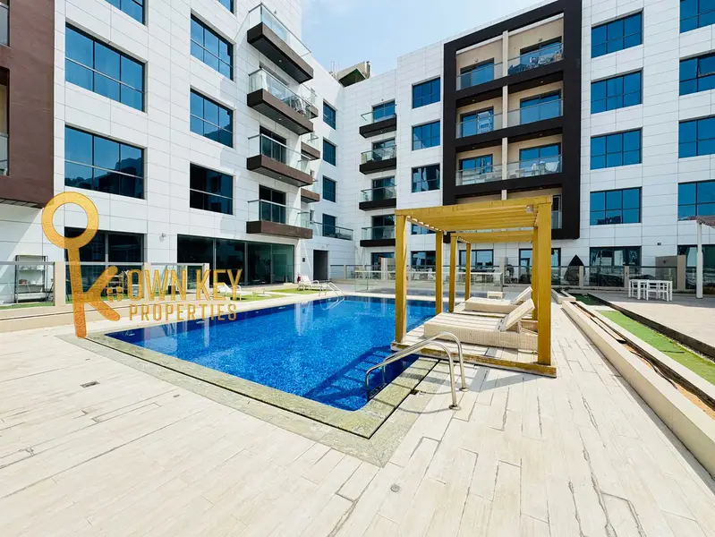 Beautiful 1BHK | 12 Cheques | Ready To Move