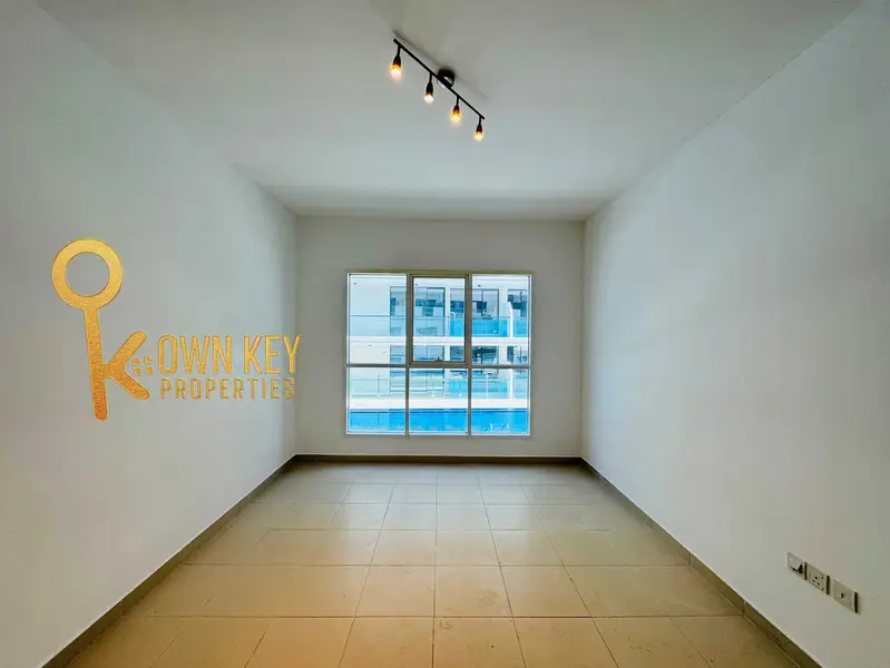 Beautiful 1BHK | 12 Cheques | Ready To Move