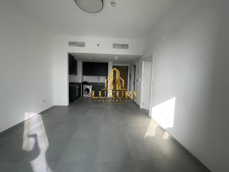 5 Brand-New 1-Bedroom Apartment | High Floor | Premium Living | Tiraz, Aljada