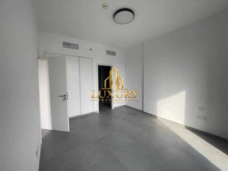 10 Brand-New 1-Bedroom Apartment | High Floor | Premium Living | Tiraz, Aljada