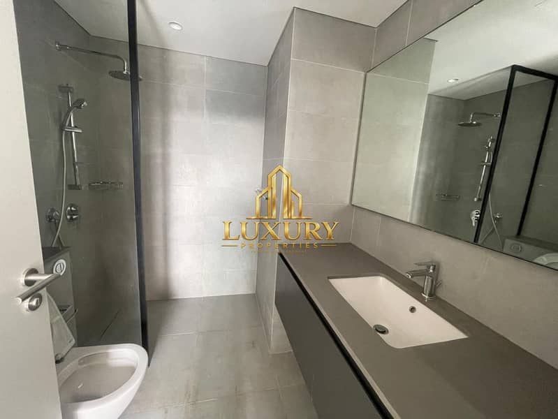 11 Brand-New 1-Bedroom Apartment | High Floor | Premium Living | Tiraz, Aljada